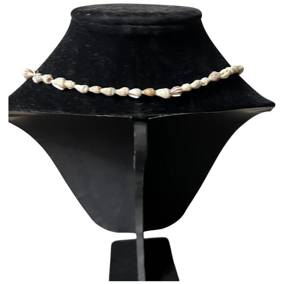 Vintage Natural Shell Necklace Delicate Beach Boho Coastal Chic Jewelry - Picture 3 of 13